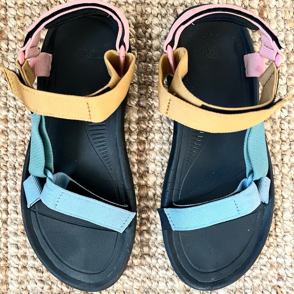 Size 10 Multicolor Teva Sandals!!